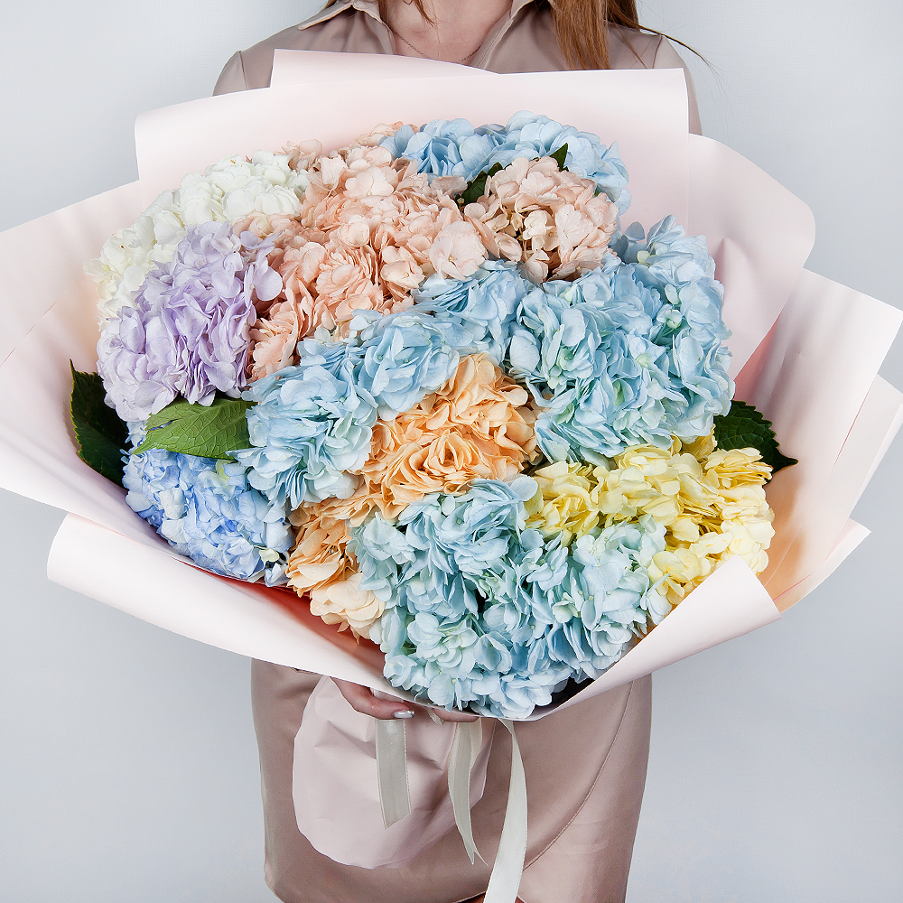 Bouquet 'Bright symphony of hydrangeas'